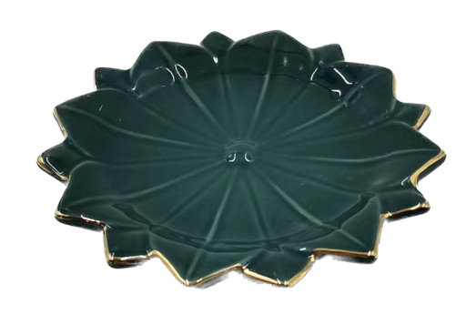 [158-ycl18066] PIATTO DA PORTATA PORCELLANA CON PARTICOLARE FORMA SAGOMATA CON PROFILI COLORE ORO